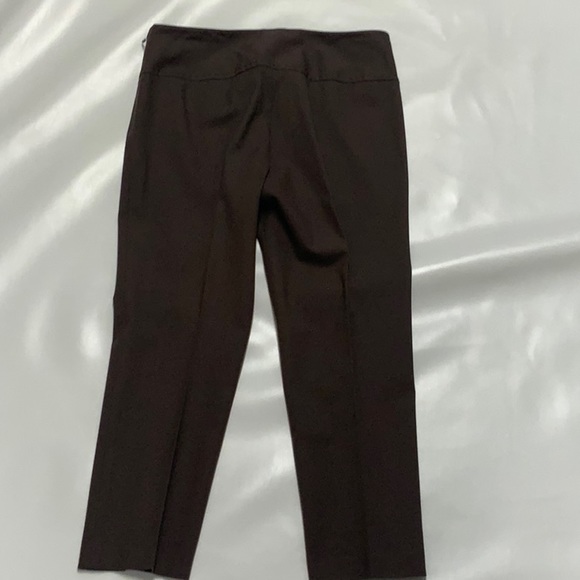 Elie Tahari Cropped Pants, size 8 - Picture 2 of 5